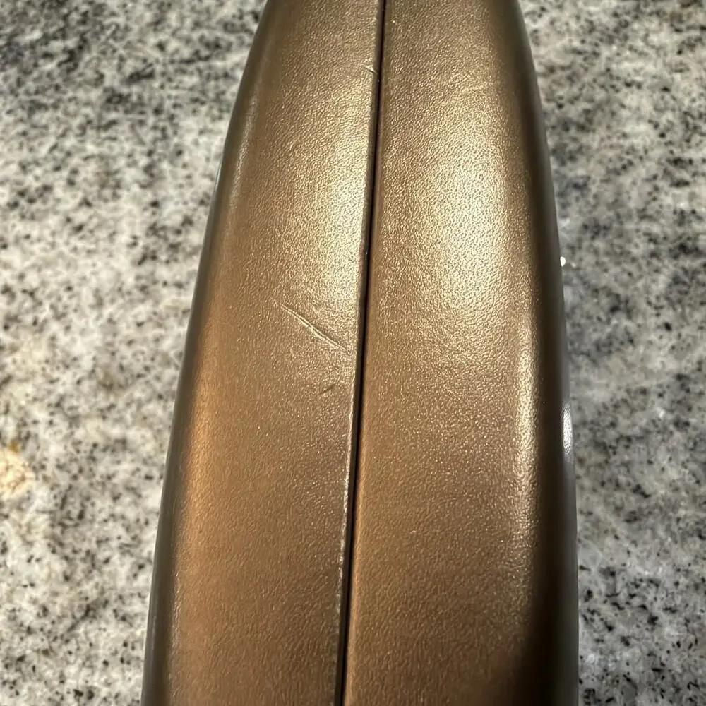 VINTAGE Y2K Gucci Sunglasses Hard/Clam Shell Bronze Metallic Case w Monogram Int